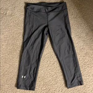 Under Armor Small Compression Capris